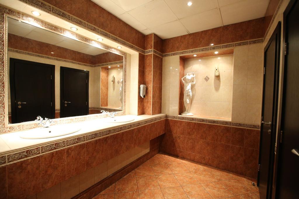 Hotel & Restaurant The House Sofia Extérieur photo
